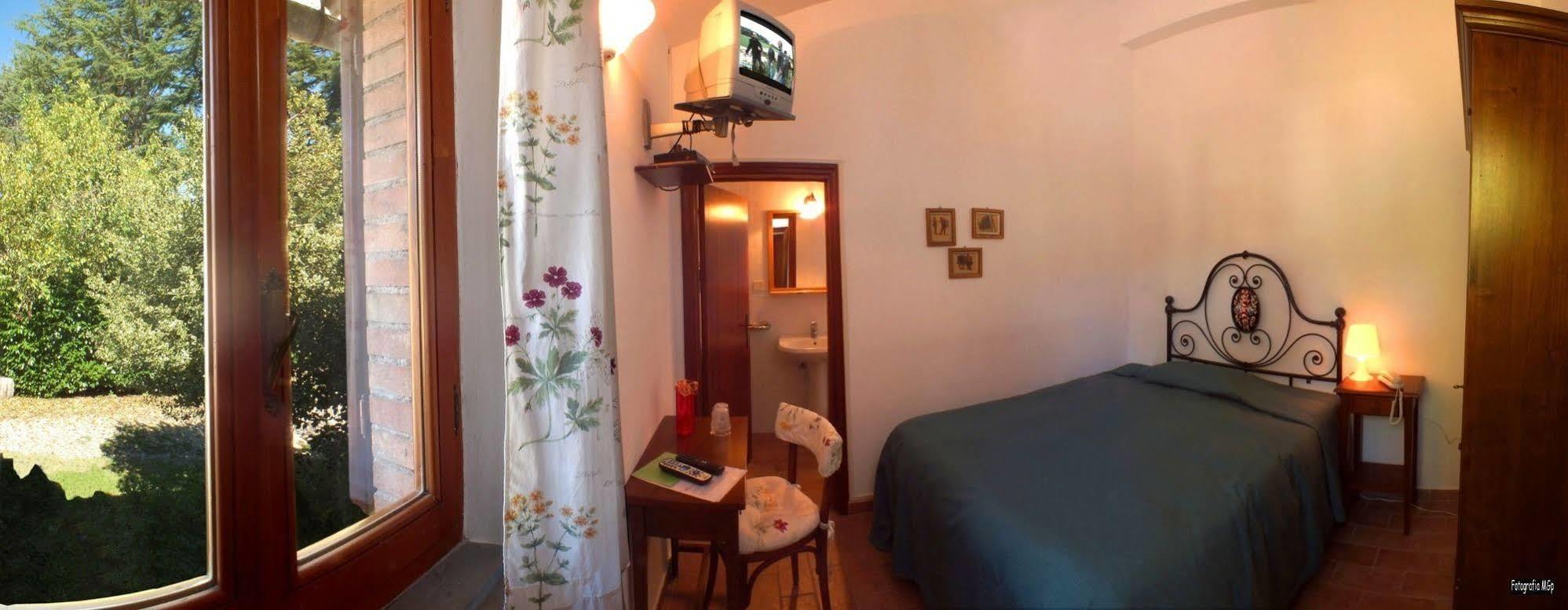 Albergo Ristorante Da Vestro モンティチャーノ エクステリア 写真